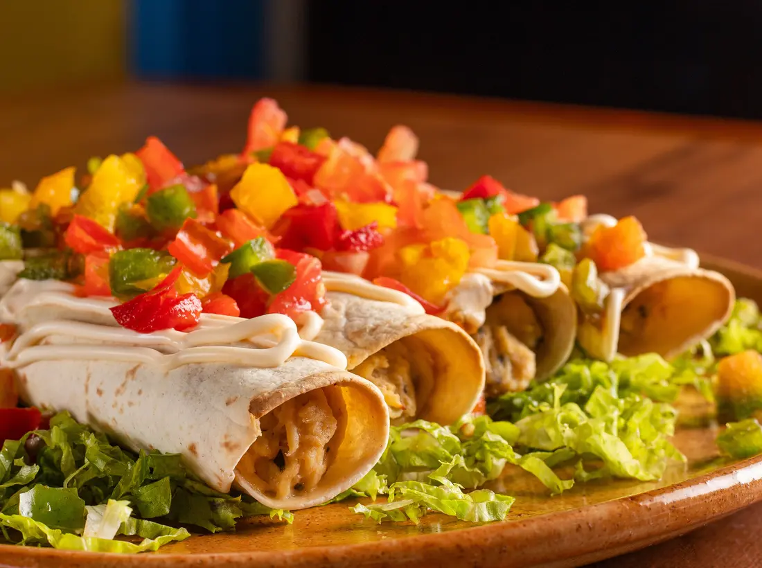 Mesa farta para comemorar no Rosa Mexicano Blumenau